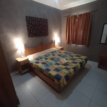 Stelle Marine Court * St. Paul's Bay