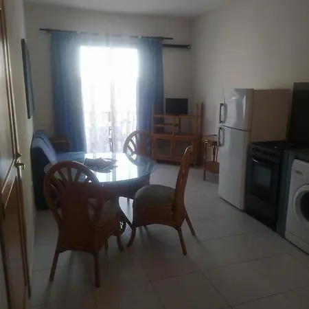 Stelle Marine Court Apartment *