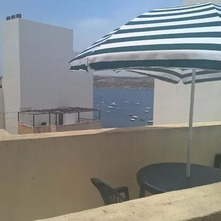 Stelle Marine Court * St. Paul's Bay